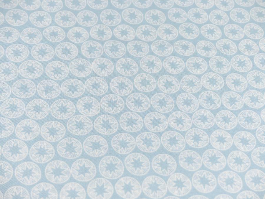 Preview: Patchworkstoff New Forest Sterne winterblau Nahansicht